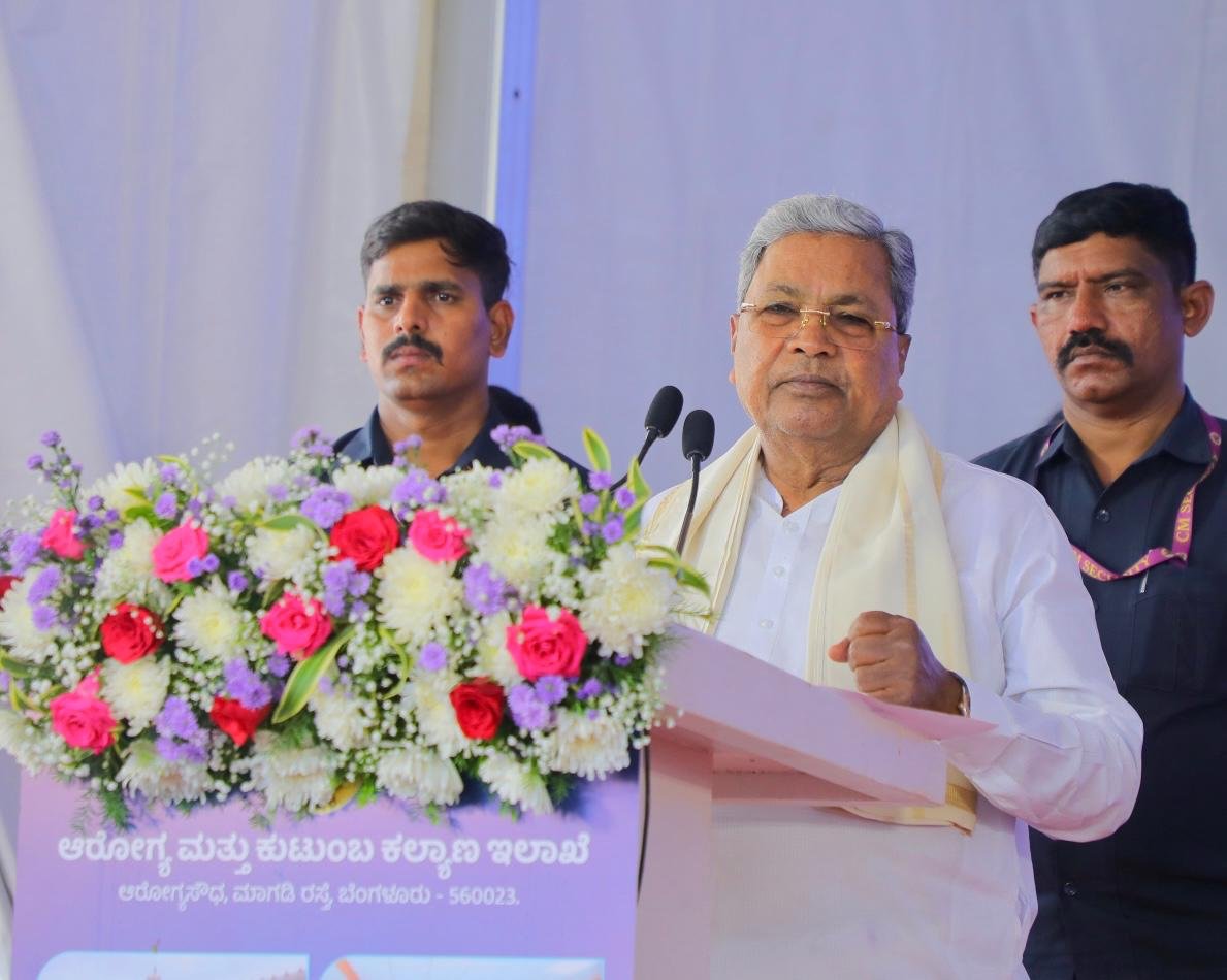 Siddaramaiah Resigns as Karnataka CM; Buzz Around D. K. Shivakumar Taking Over Intensifies
