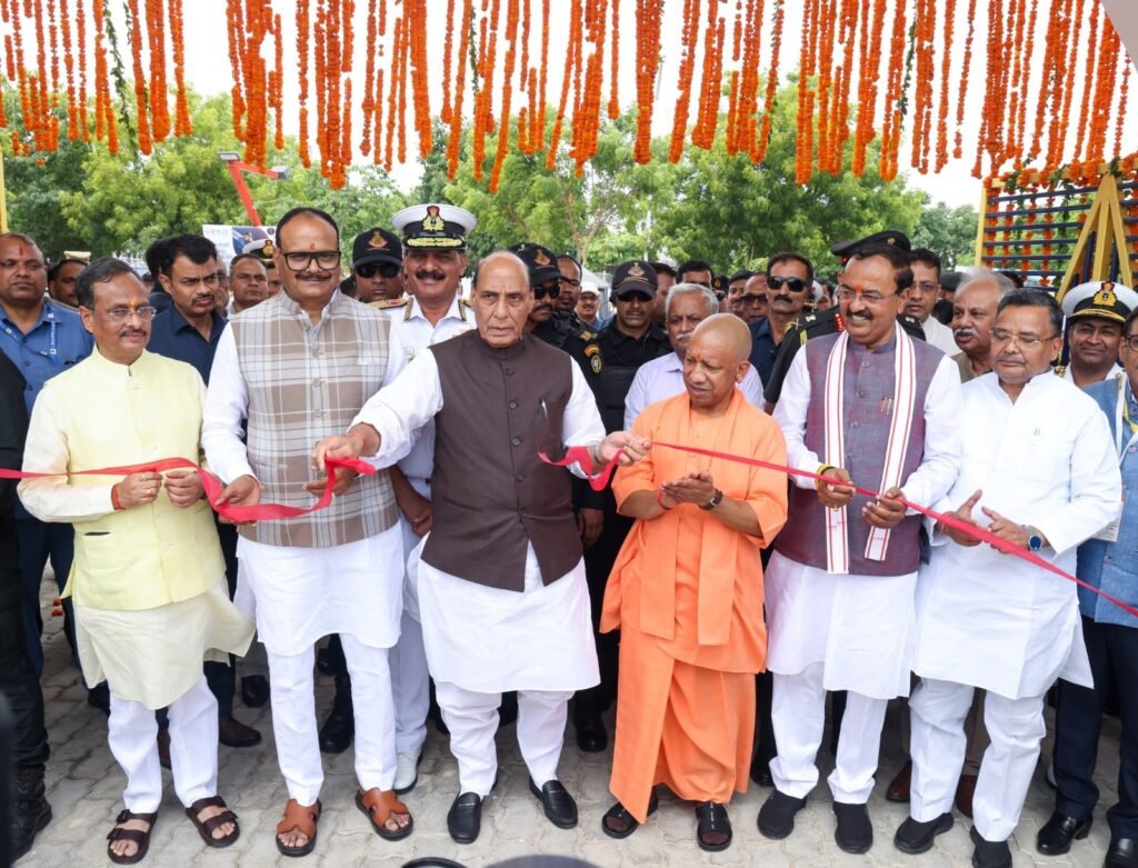 Rajnath Singh & Yogi Adityanath Inaugurate Naval Shaurya Vatika in Lucknow; INS Gomati Warship Becomes Permanent Memorial..