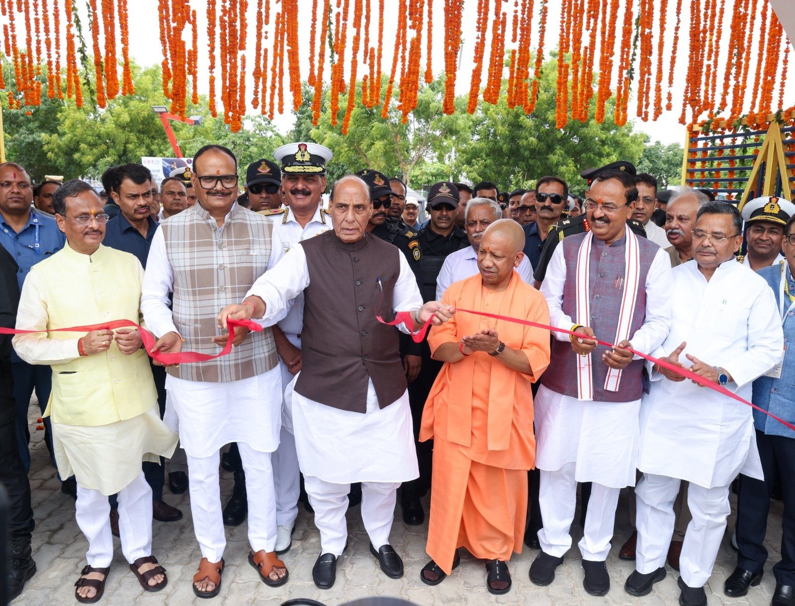 Rajnath Singh & Yogi Adityanath Inaugurate Naval Shaurya Vatika in Lucknow; INS Gomati Warship Becomes Permanent Memorial..