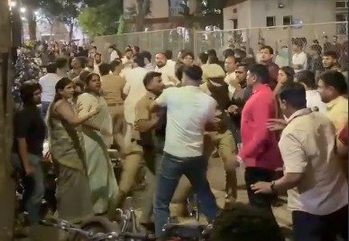 ABVP-NSUI Clash Erupts at COEP Pune Ahead of Rahul Gandhi’s ‘Chhatron Ki Goonj’ Event...